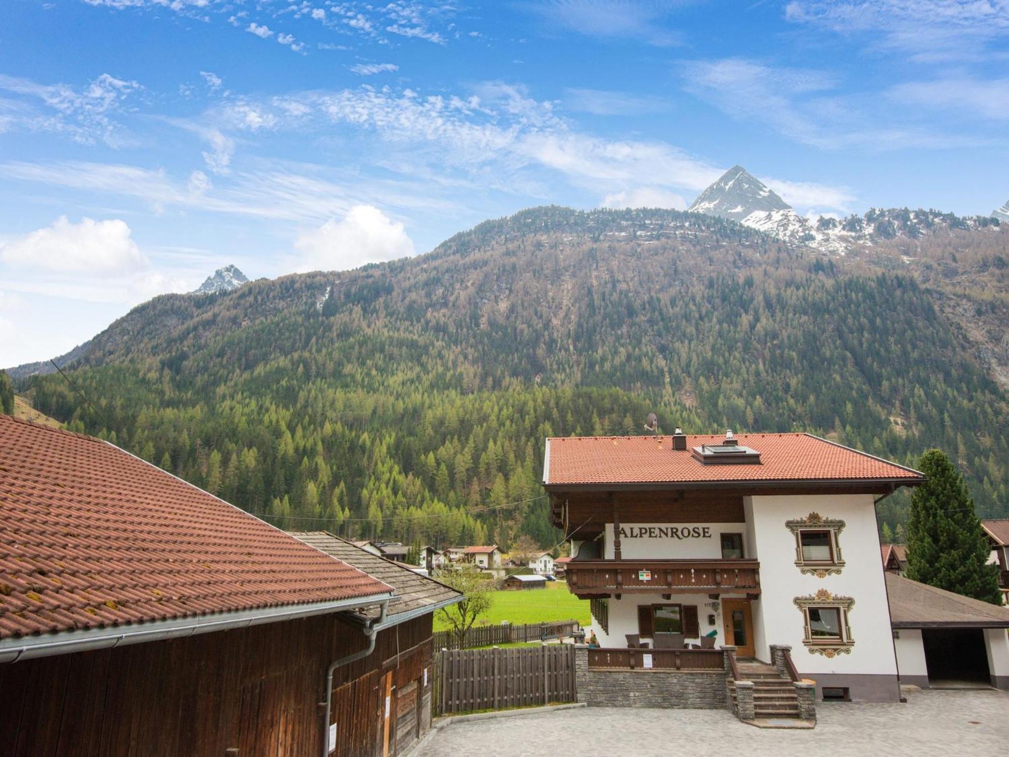 Comfortable Apartment In L Ngenfeld With Ski Storage Лангенфельд Экстерьер фото